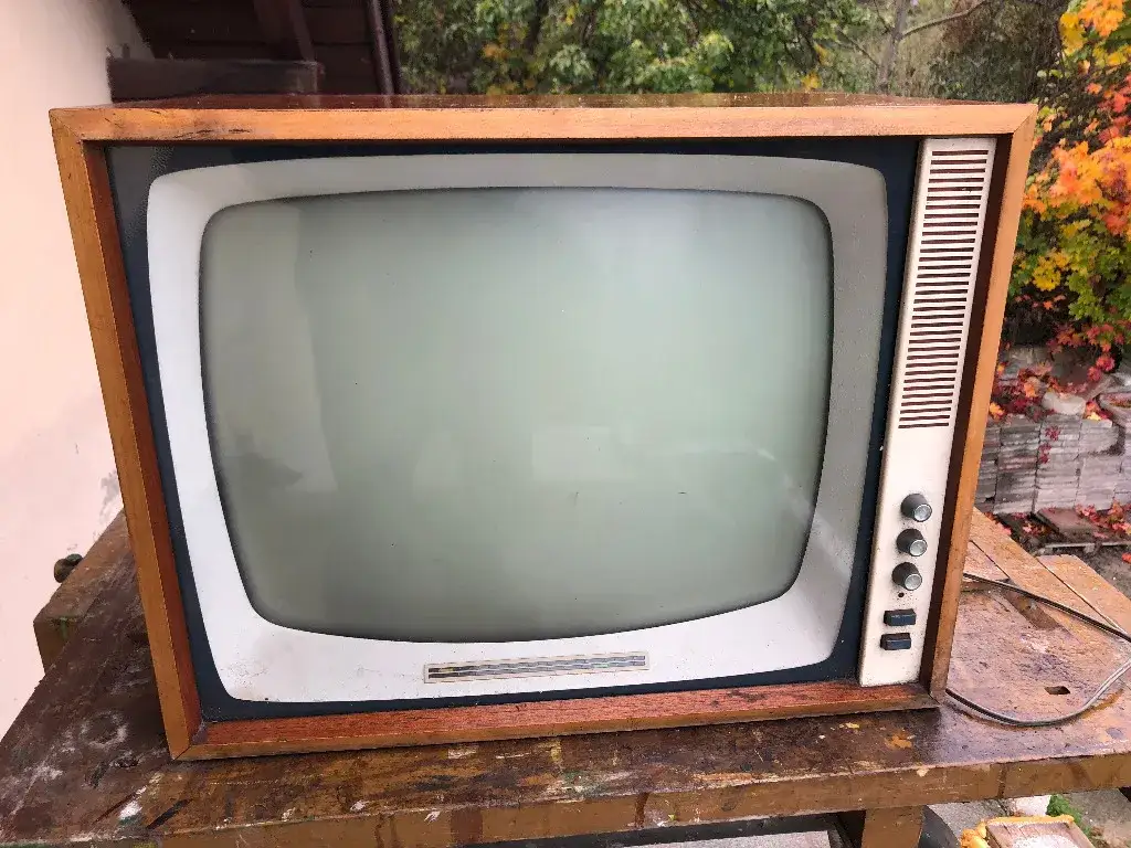 Sprzedaż telewizora online OLX Allegro